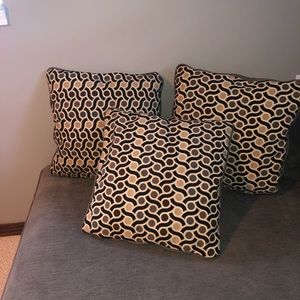 Accent pillows